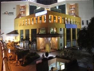 فندق حيدر أبادفي  Square المظهر الخارجي الصورة